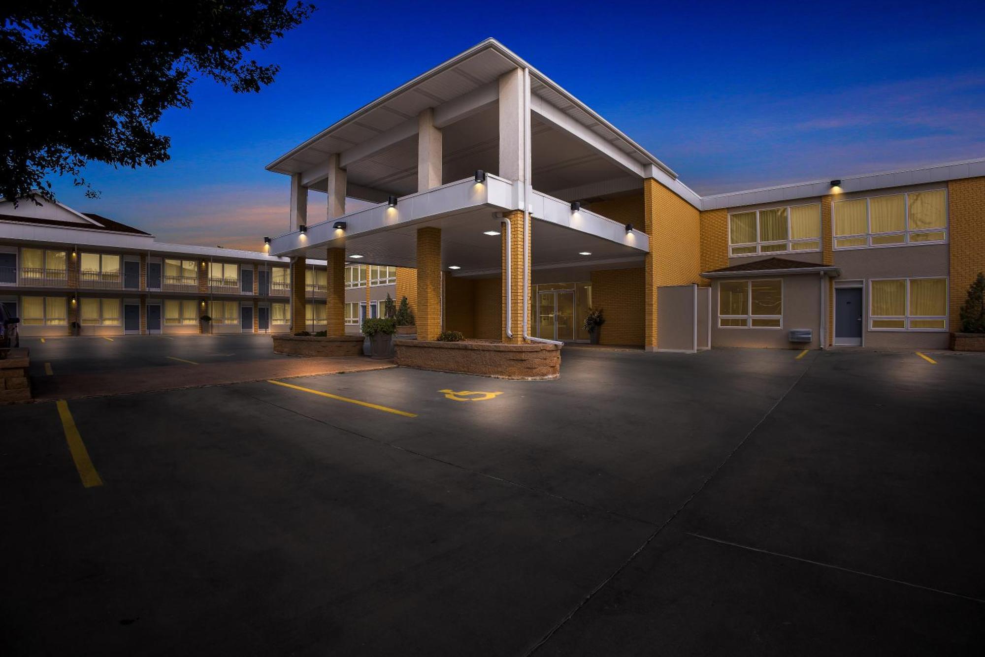 Best Western Lee'S Motor Inn Chamberlain Dış mekan fotoğraf